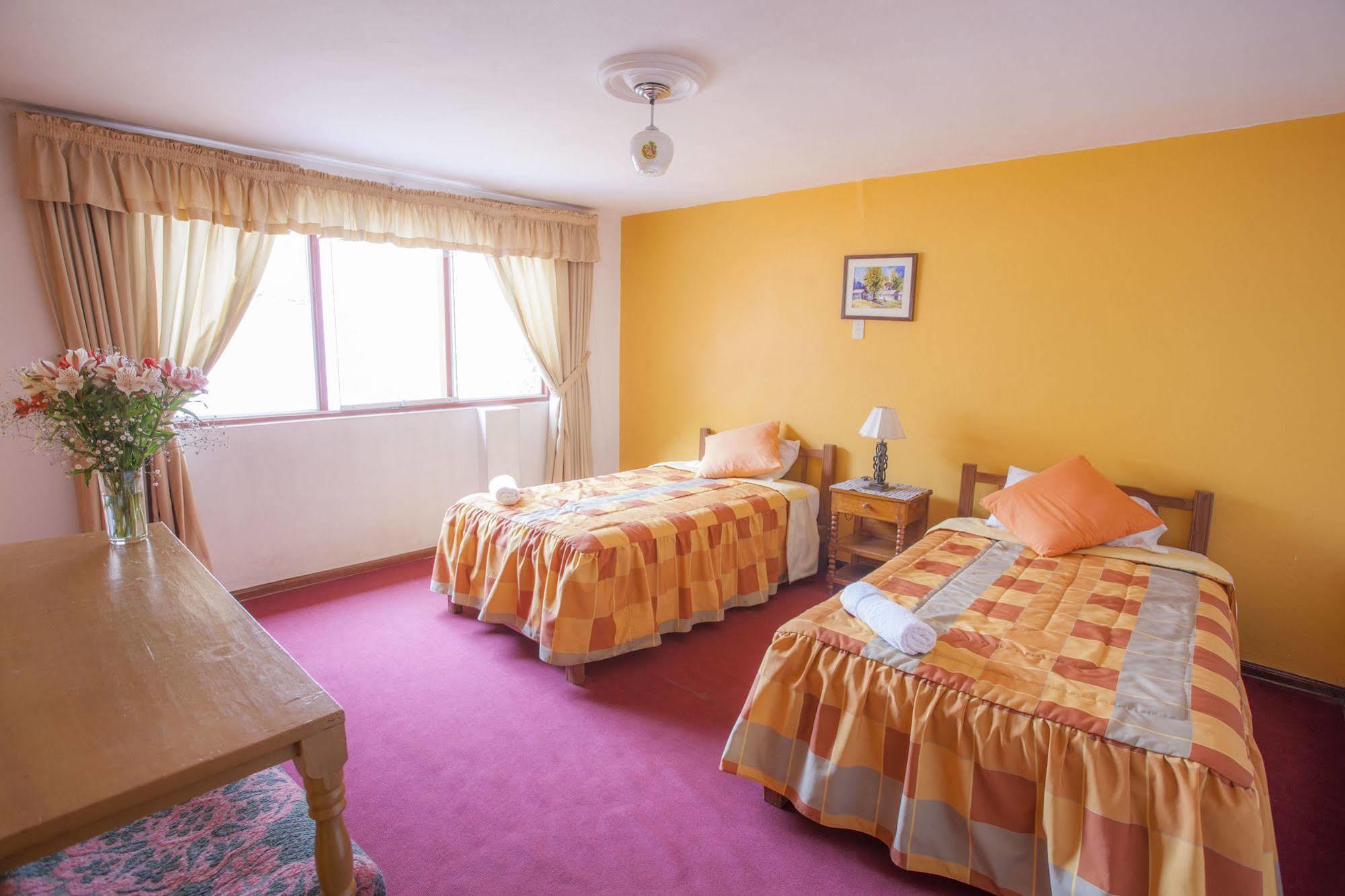 Alojamiento Soledad Huaraz  Exteriör bild